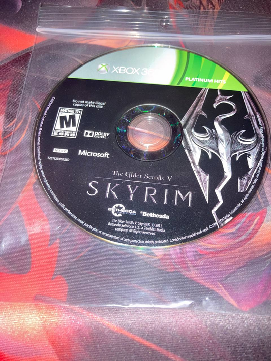 The Elder Scrolls V: Skyrim Platinum Hits for Xbox 360 (Loose Disc)